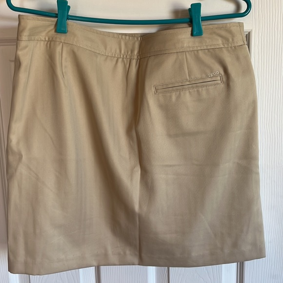 Golf skort - Picture 4 of 5